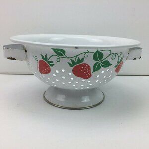 Vintage Teleflora 1983 White Enamel Strawberry Metal Farmhouse Handle Colander
